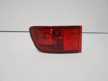 Piloto trasero izquierdo de paragolpes Toyota Land Cruiser FJ 120 año 2003 a 2008 - Imagen 2