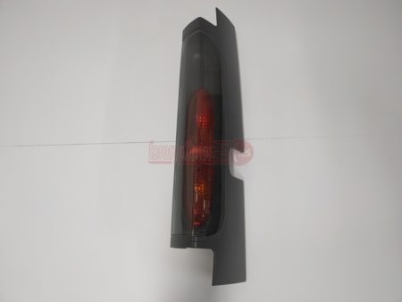 Piloto trasero derecho Nissan Primastar 2 Puertas año 2001 a 2006 Apertura puertas 180 Furgón Piloto valido para puerta corredera lateral LLE241 - Imagen 3