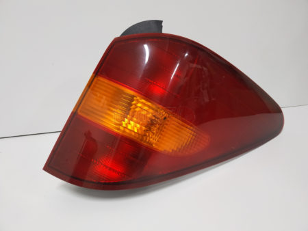 Piloto trasero derecho SsangYong Rodius Ambar año 2007 a 2013 (Articulo Reciclado) - Imagen 3