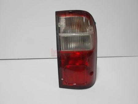 Piloto trasero derecho Toyota Hilux año 1998 a 2004 - Imagen 3