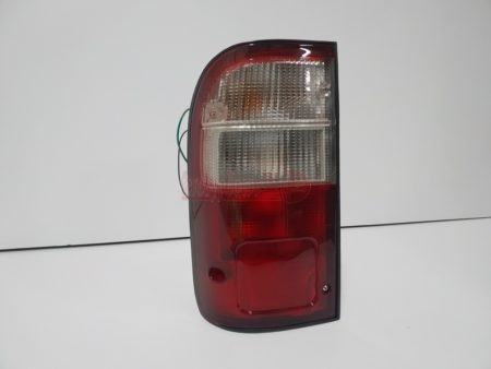 Piloto trasero izquierdo Toyota Hilux año 1998 a 2004 - Imagen 2