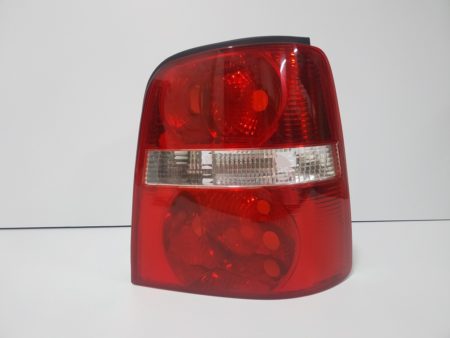 Piloto trasero derecho Volkswagen Touran año 2003 a 2006 - Imagen 3