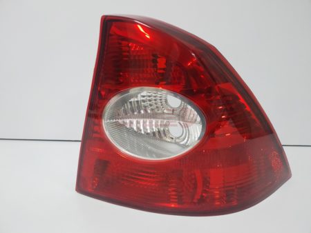 Piloto trasero derecho Ford Focus Sedan 4 Puertas año 2005 a 2008 - Imagen 4