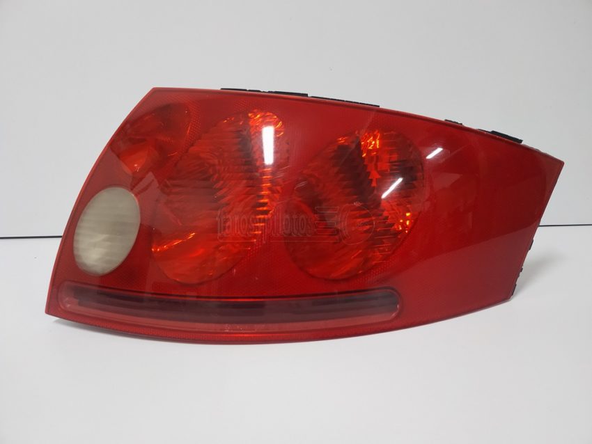 Juego De Pilotos Traseros Led Audi A6 C6 Sedan 04.04-08 Rojo Claro Led Bar 7 Pin