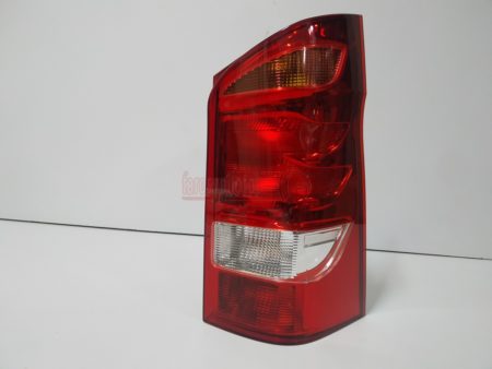 Piloto trasero derecho Mercedes Vito 2 Puertas Año 2014 a 2024 W447
