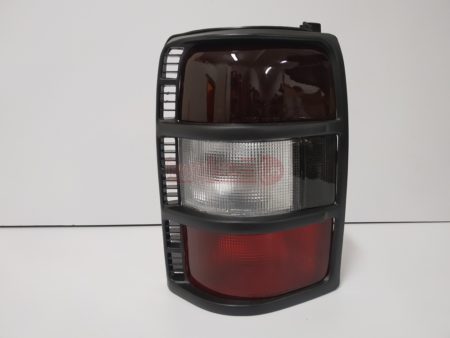Piloto trasero izquierdo Mitsubishi Montero Pajero año 1991 a 1998 - Imagen 4