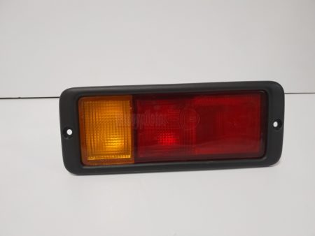 Piloto trasero izquierdo de paragolpes Mitsubishi Montero Pajero año 1991 a 2000