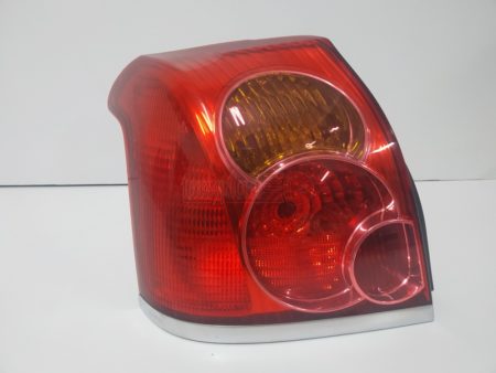 Piloto trasero izquierdo Toyota Avensis 5 Puertas año 2003 a 2006 - Imagen 4