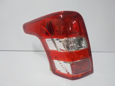 Piloto trasero Izquierdo Mitsubishi L200 año 2015 a 2019 - Imagen 3