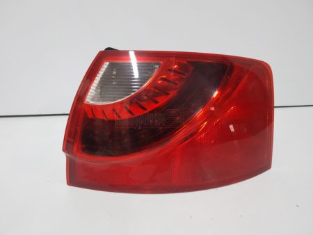 Piloto trasero derecho Seat Exeo ST año 2011 a 2013 Restyling Led Familiar