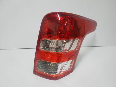 Piloto trasero derecho Mitsubishi L200 año 2015 a 2019 - Imagen 4
