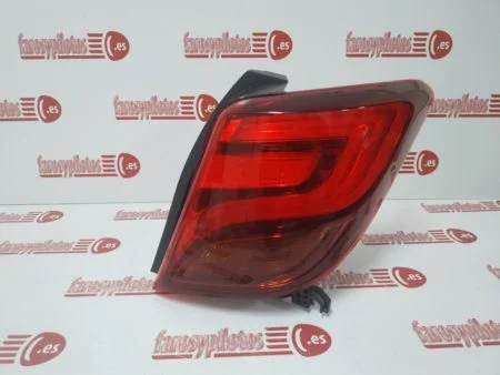 piloto trasero toyota yaris 2014 2018 led derecho 2