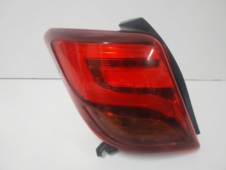 Piloto trasero izquierdo Toyota Yaris año 2014 a 2019 LED