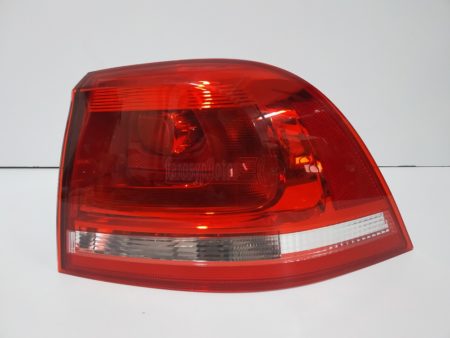 Piloto trasero derecho Volkswagen Touareg año 2014 a 2019 - Imagen 2