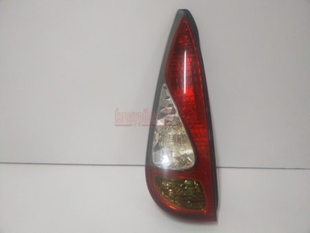 Piloto trasero izquierdo Toyota Yaris Verso año 2005 a 2008 Restyling