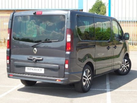 Piloto trasero derecho de paragolpes Renault Trafic año 2014 a 2023 Opel Vivaro Nissan NV300 Fiat Talento - Imagen 2