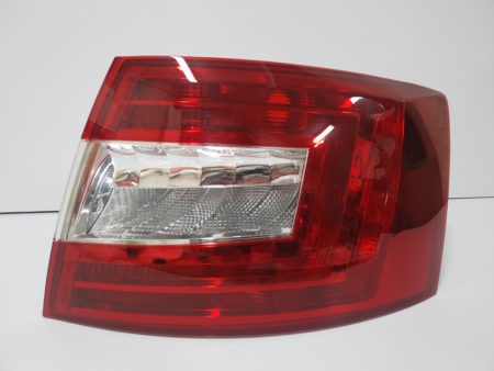 Piloto trasero derecho Skoda Octavia año 2013 a 2017 Sedan 4 puertas - Imagen 2