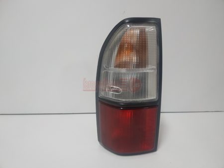 Piloto trasero izquierdo Toyota Land Cruiser FJ90 Años 1996 a 2002 - Imagen 2