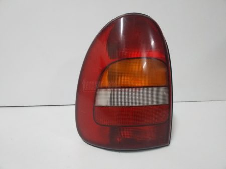 Piloto trasero izquierdo Chrysler Voyager Año 1996 a 2000 - Imagen 3