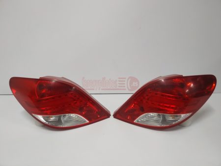Pilotos traseros Peugeot 207 Restyling 2010-2014 Juego completo