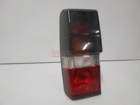 Piloto trasero izquierdo Nissan Patrol Año 1989 a 1994 Restyling
