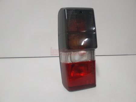 Piloto trasero izquierdo Nissan Patrol Año 1989 a 1994 Restyling - Imagen 3
