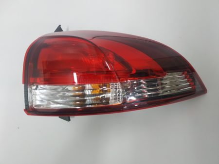 Piloto trasero derecho Renault Clio IV Sport Tourer año 2013 a 2019 Grand Tour Familiar - Imagen 3