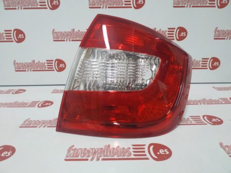 Piloto trasero derecho Skoda Rapid Año 2012 a 2018