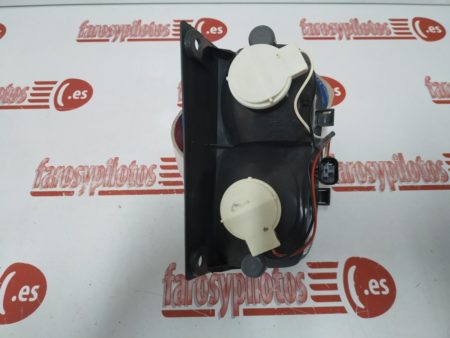 Piloto trasero izquierdo de paragolpes Renault Trafic 2001-2014 Opel Vivaro Nissan Primastar (Piloto con portalámparas de casquillos independientes) - Imagen 2