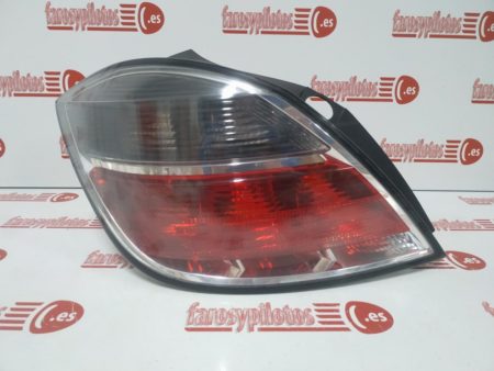 Piloto trasero izquierdo Opel Astra H 5 Puertas Año 2004 a 2010 Tintado - Imagen 3