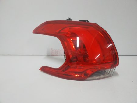 Piloto trasero izquierdo Peugeot 2008 Año 2012 a 2016 (Producto Reciclado) - Imagen 2