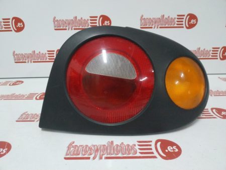 Piloto trasero derecho Renault Megane Coupe Cabrio Año 1995 a 1999 - Imagen 2