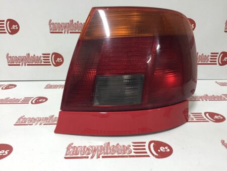 Piloto trasero derecho Audi A4 Sedan 4 puertas 1995 - 1997 - Imagen 3