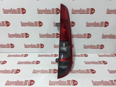 Piloto trasero derecho Ford Focus Wagon Familiar Año 2004 a 2008 Sportbreak - Imagen 3