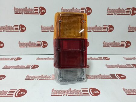 Piloto trasero izquierdo Nissan Patrol Año 1981 a 1986