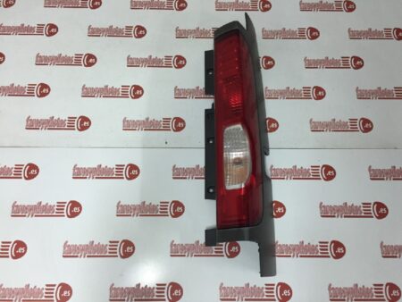 Piloto trasero derecho Renault Trafic 2006 a 2014 Furgón Opel Vivaro Nissan Primastar (Producto Reciclado) - Imagen 2