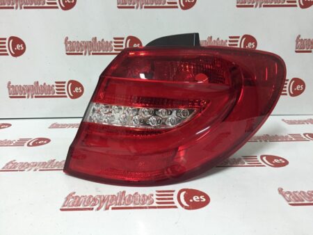 Piloto trasero derecho Mercedes Clase B W246 Años 2012 a 2018 LED