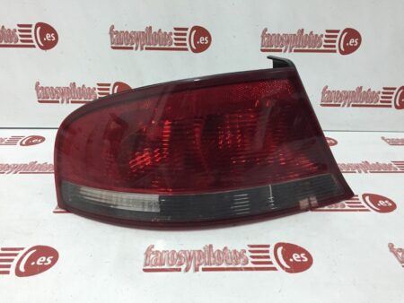 Piloto trasero izquierdo Chrysler Sebring 4 puertas Sedan Año 2001 a 2006 - Imagen 2