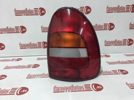 Piloto trasero derecho Chrysler Voyager Año 1996 a 2000