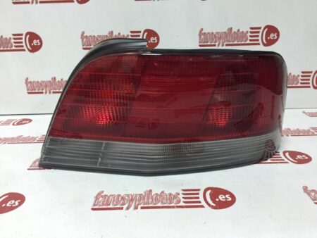 Piloto trasero derecho Mitsubishi Galant Año 1996 a 2001