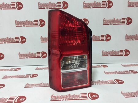Piloto trasero izquierdo Nissan Pathfinder Año 2005 a 2010 (Producto Reciclado)
