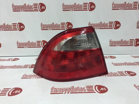 Piloto trasero izquierdo Saab 9-5 Sedan Años 2002 a 2005 Saab 95 - Imagen 3