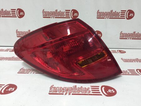 Piloto trasero izquierdo Opel Meriva Año 2010 a 2013 - Imagen 3