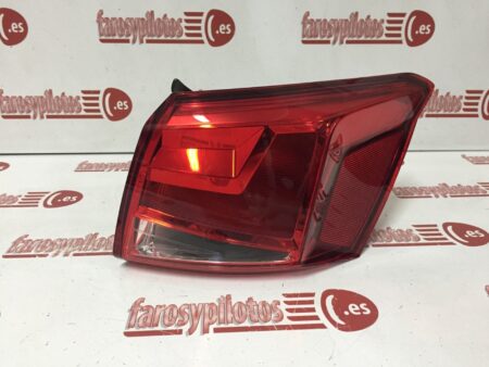 Piloto trasero derecho Seat Arona Año 2017 a 2021 Bombilla (Producto Reciclado) - Imagen 2