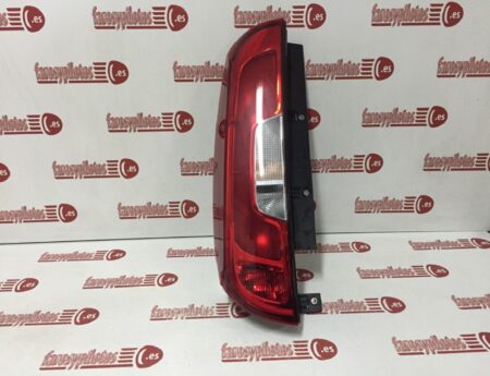 Piloto trasero izquierdo Fiat Doblo Año 2015 a 2020 Porton trasero 1 PUERTA - Imagen 2