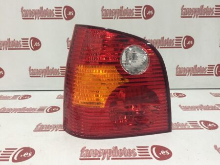 Piloto trasero izquierdo Volkswagen Polo IV Año 2001 a 2005 AMBAR