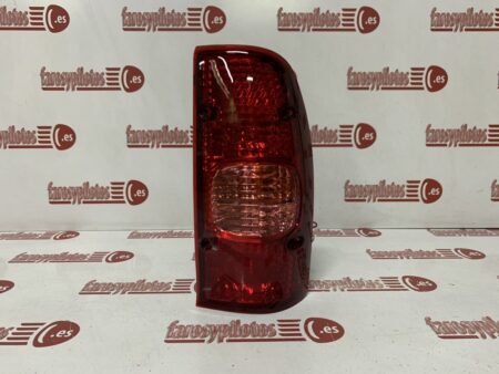 Piloto trasero derecho Mazda B2500 Año 2003 a 2006 Restyling - Imagen 2
