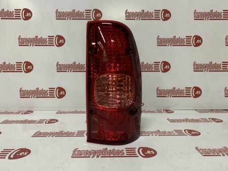 Piloto trasero derecho Mazda B2500 Año 2003 a 2006 Restyling - Imagen 3