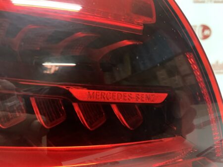 Piloto trasero izquierdo Mercedes Clase A W177 Año 2018 a 2021 - Imagen 3
