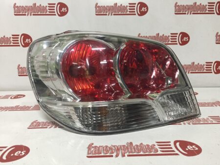 Piloto trasero izquierdo Mitsubishi Outlander Año 2005 a 2007 Restyling
